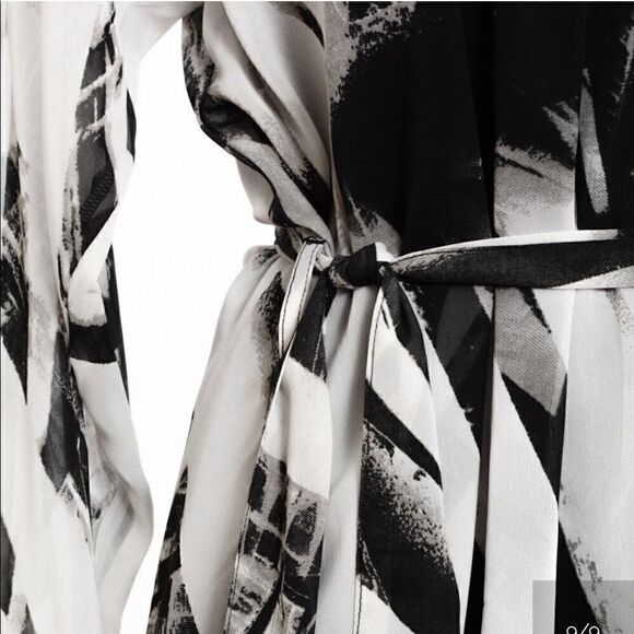 Religion Limit Tunic Black/White  NWT - Picture 8 of 8